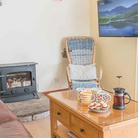 Hébergement de vacances Pass The Keys In Quiet Yard, Patio And Parking Permit *